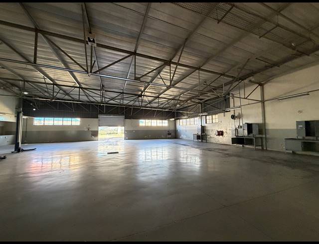 1,840.80M² SHOWROOM TO LET IN BRUMA